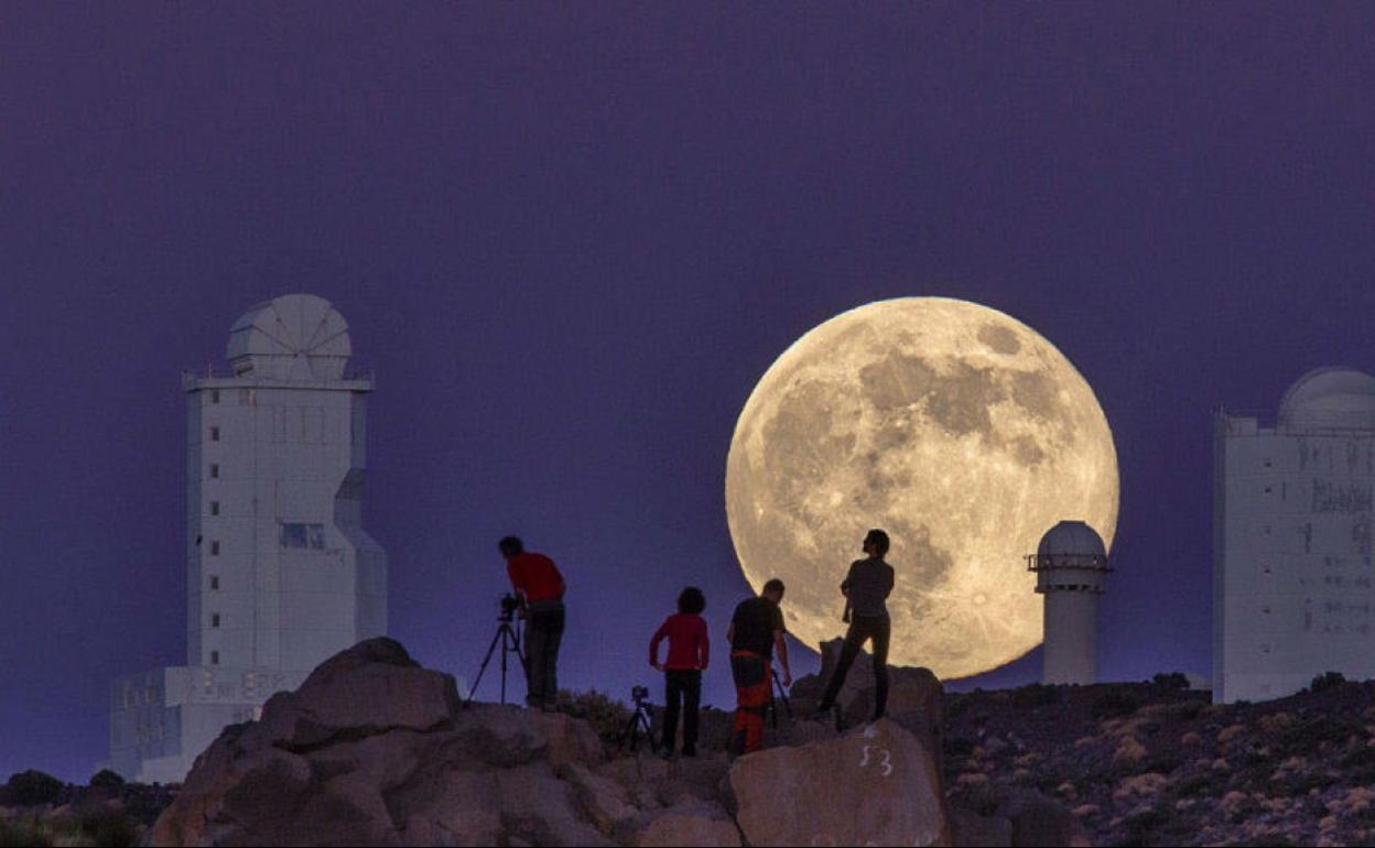 Cu Ndo Es La Pr Xima Superluna Y C Mo Verla Esta Semana Llega La